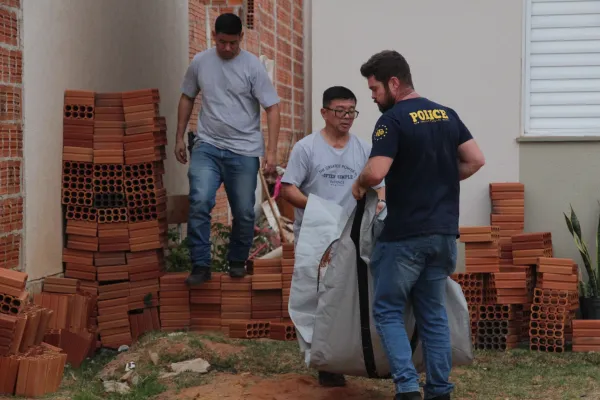 DIG encontra corpo de mulher enterrado em quintal de residência na zona norte de Marília
