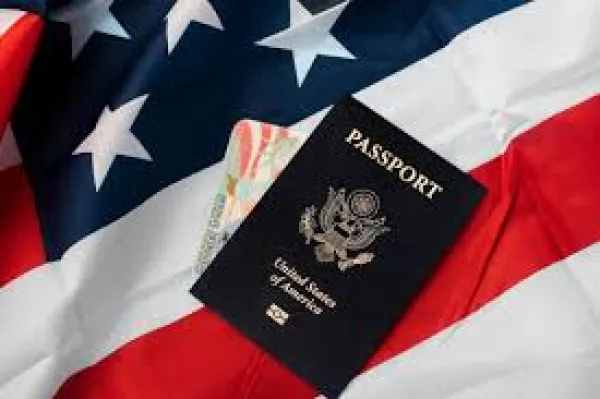Estados Unidos revoga visto de mais de 6 mil estudantes 
