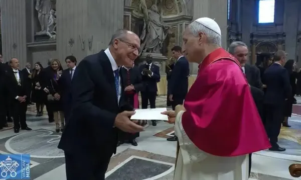 Alckimin convida Papa Leão XIV para visitar o Brasil